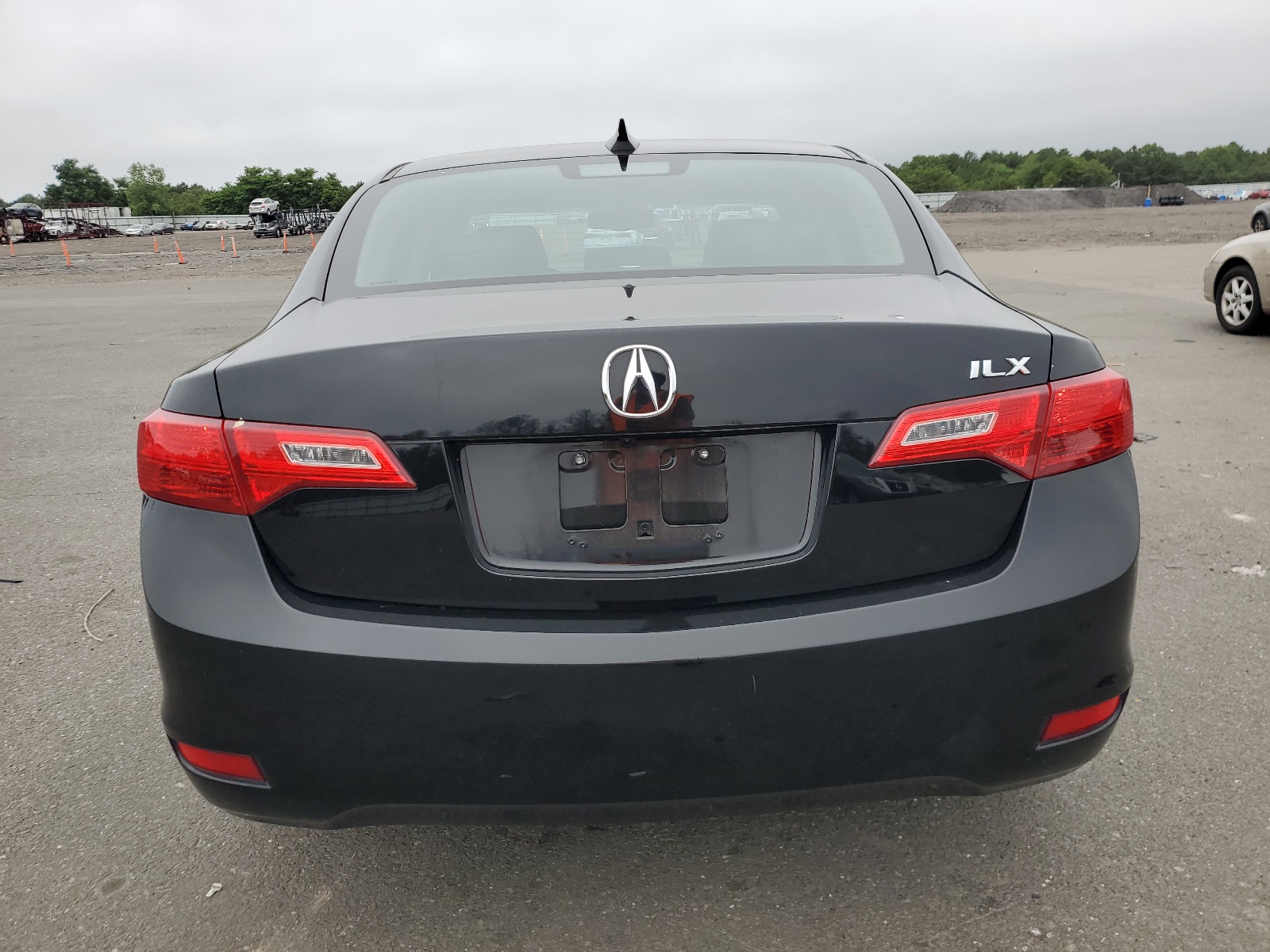 19VDE1F75DE003589 2013 Acura Ilx 20 Tech