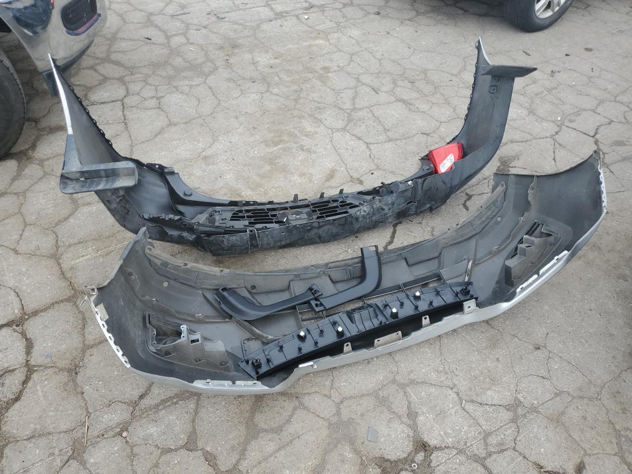 2018 Nissan Pathfinder S VIN: 5N1DR2MM8JC632093 Lot: 63595014