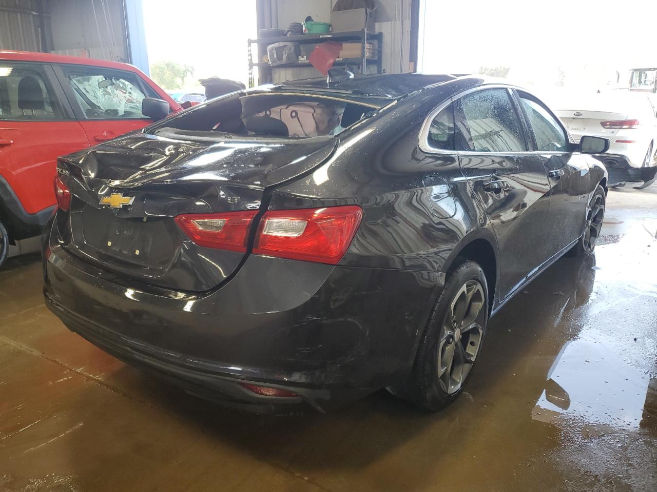 2023 Chevrolet Malibu - Image 3