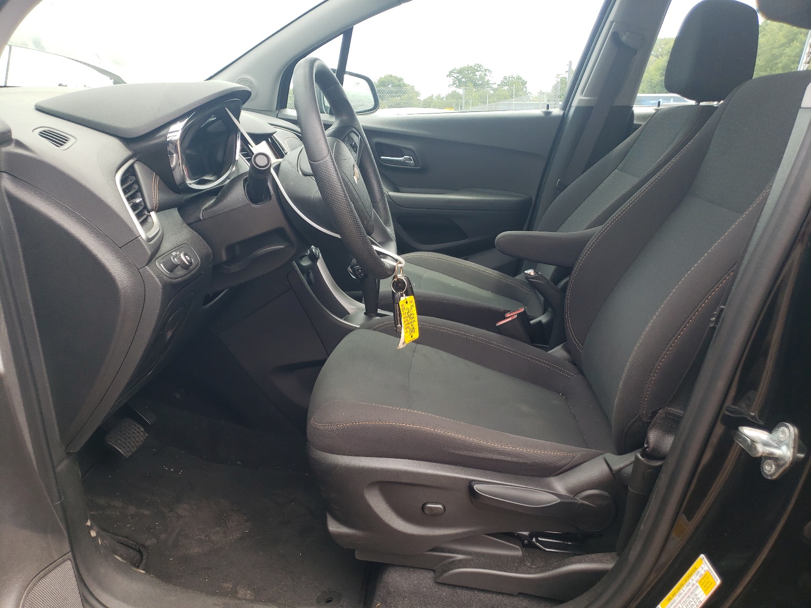 3GNCJKSB1KL315570 2019 Chevrolet Trax Ls