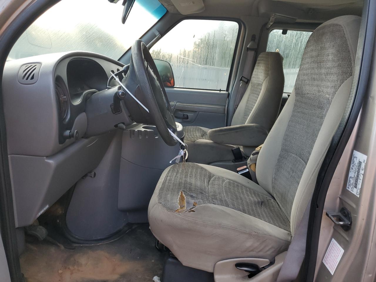 2002 Ford Econoline E350 Super Duty Wagon VIN: 1FBSS31L52HA62922 Lot: 62461584