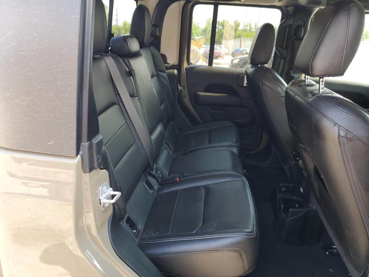 2020 Jeep Gladiator - Image 10