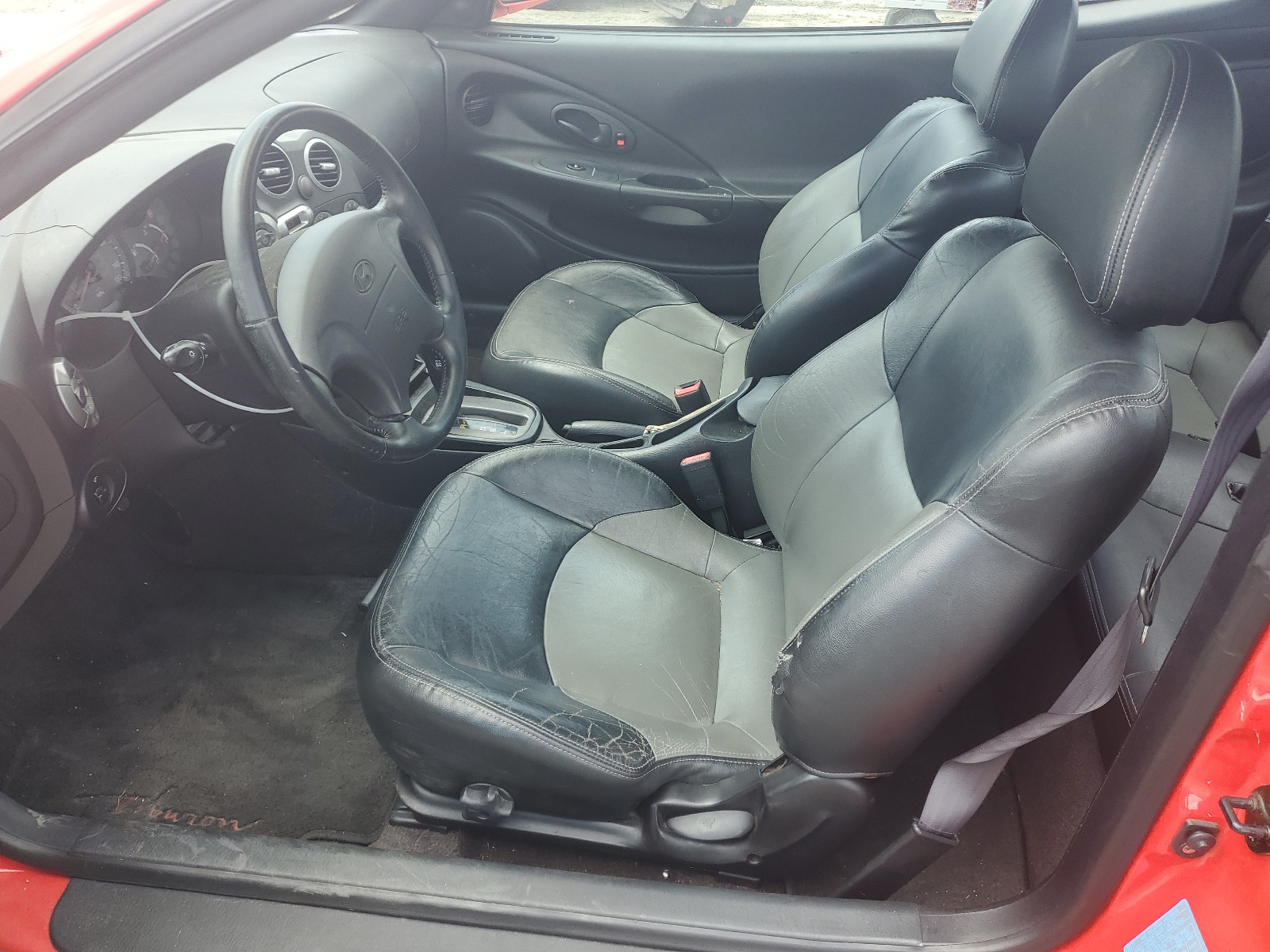 KMHJG35F61U241551 2001 Hyundai Tiburon