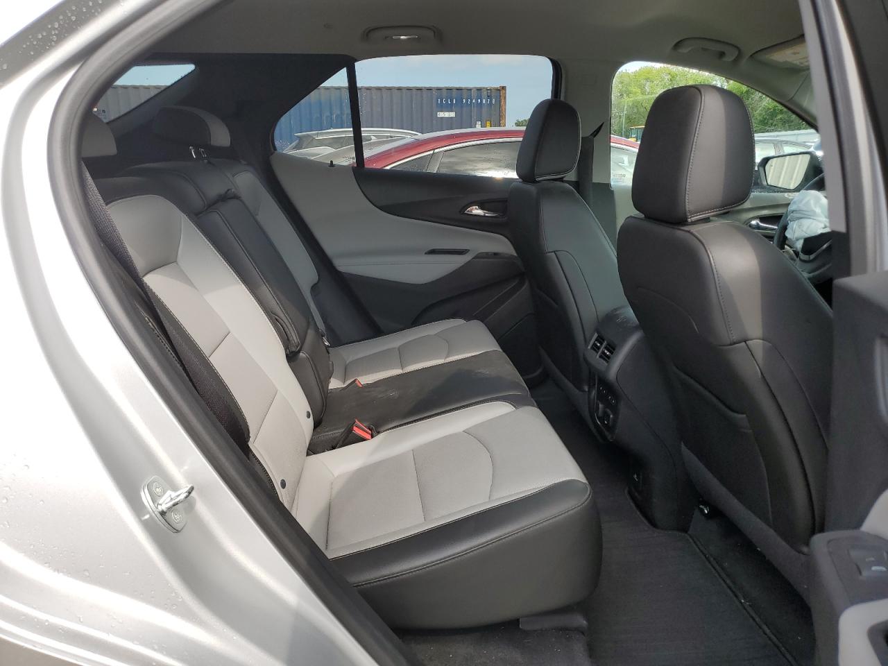 2018 Chevrolet Equinox Premier VIN: 2GNAXMEV4J6116703 Lot: 64183384