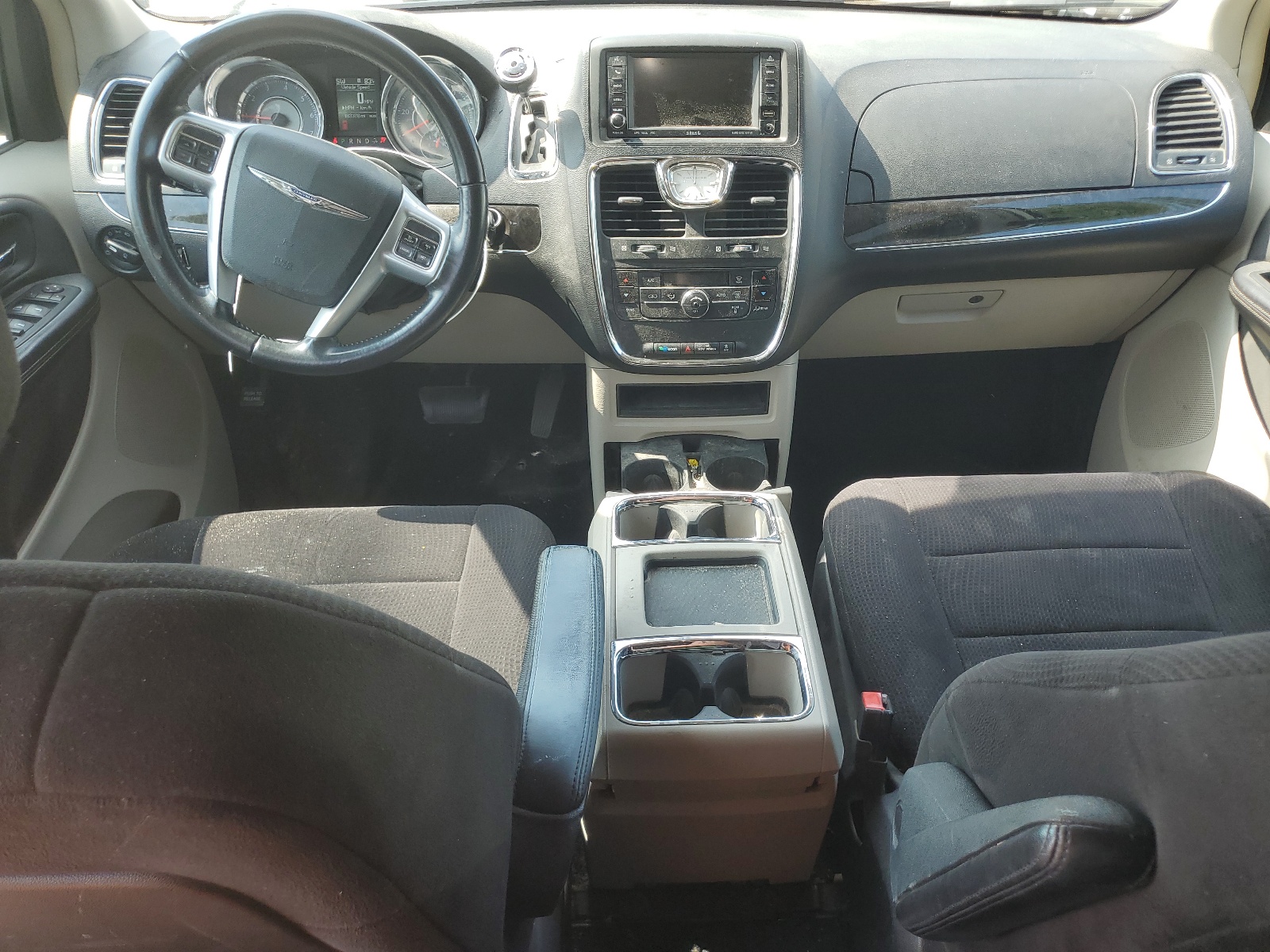 2A4RR5DG5BR649099 2011 Chrysler Town & Country Touring