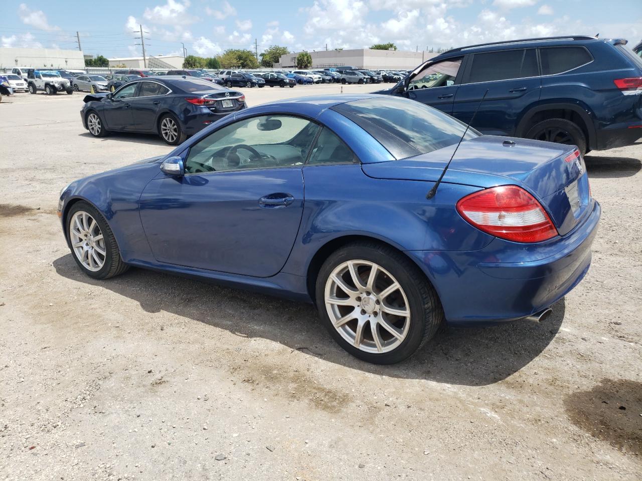 2005 Mercedes-Benz Slk 350 VIN: WDBWK56F05F074230 Lot: 65776424