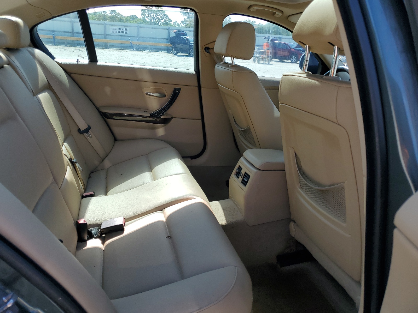 WBAPH73539A173961 2009 BMW 328 I