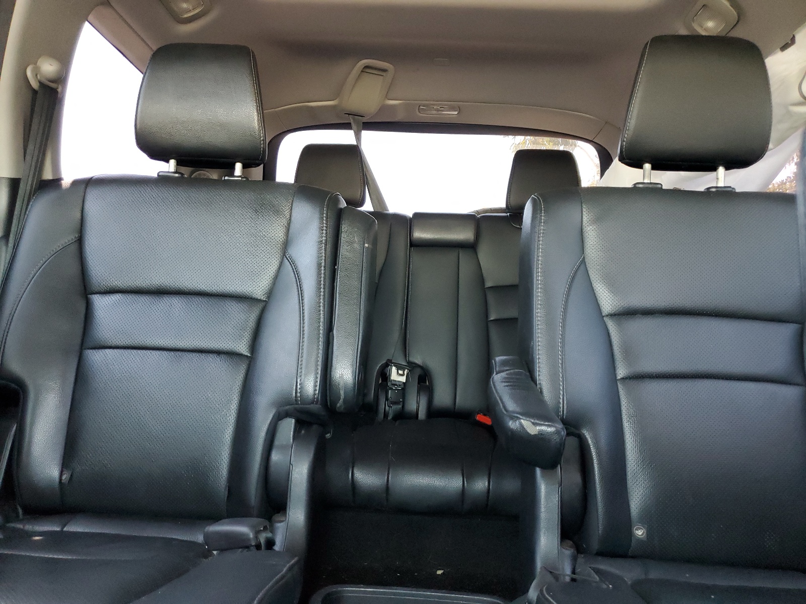 5FNYF6H01HB097750 2017 Honda Pilot Elite