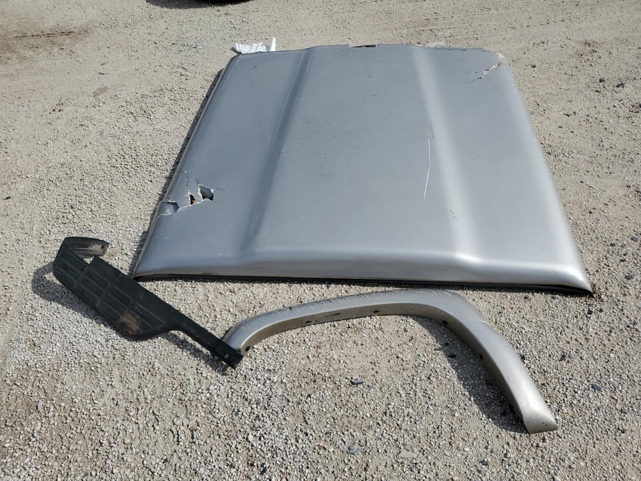 2004 GMC New Sierra C1500 VIN: 2GTEC13TX41380144 Lot: 64263944