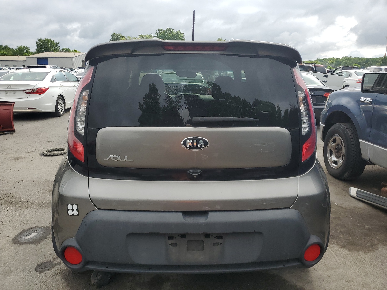 2016 Kia Soul vin: KNDJN2A27G7278395