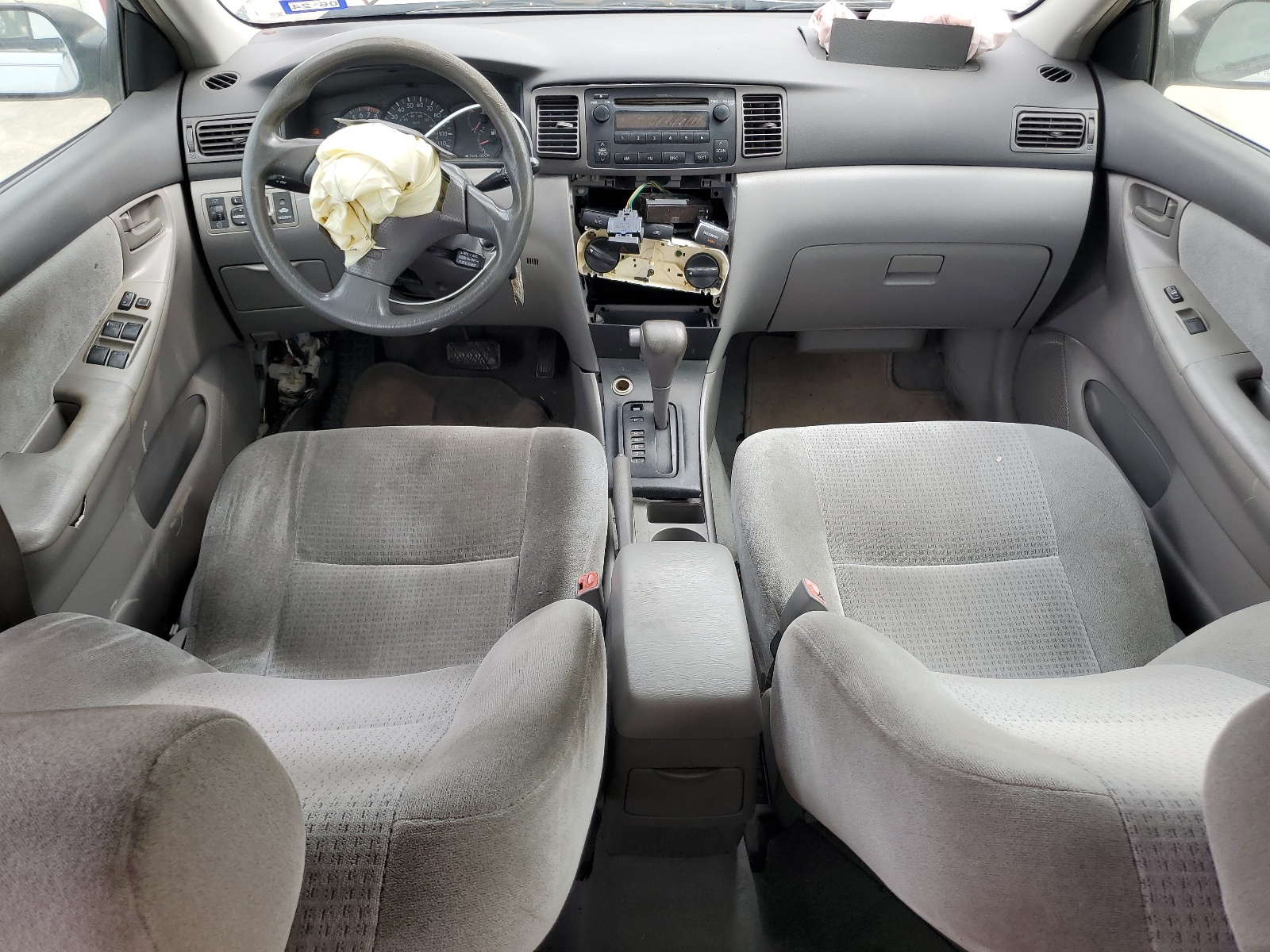 2T1BR32E05C332266 2005 Toyota Corolla Ce