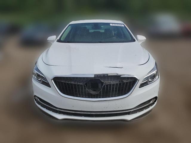  BUICK LACROSSE 2017 Білий