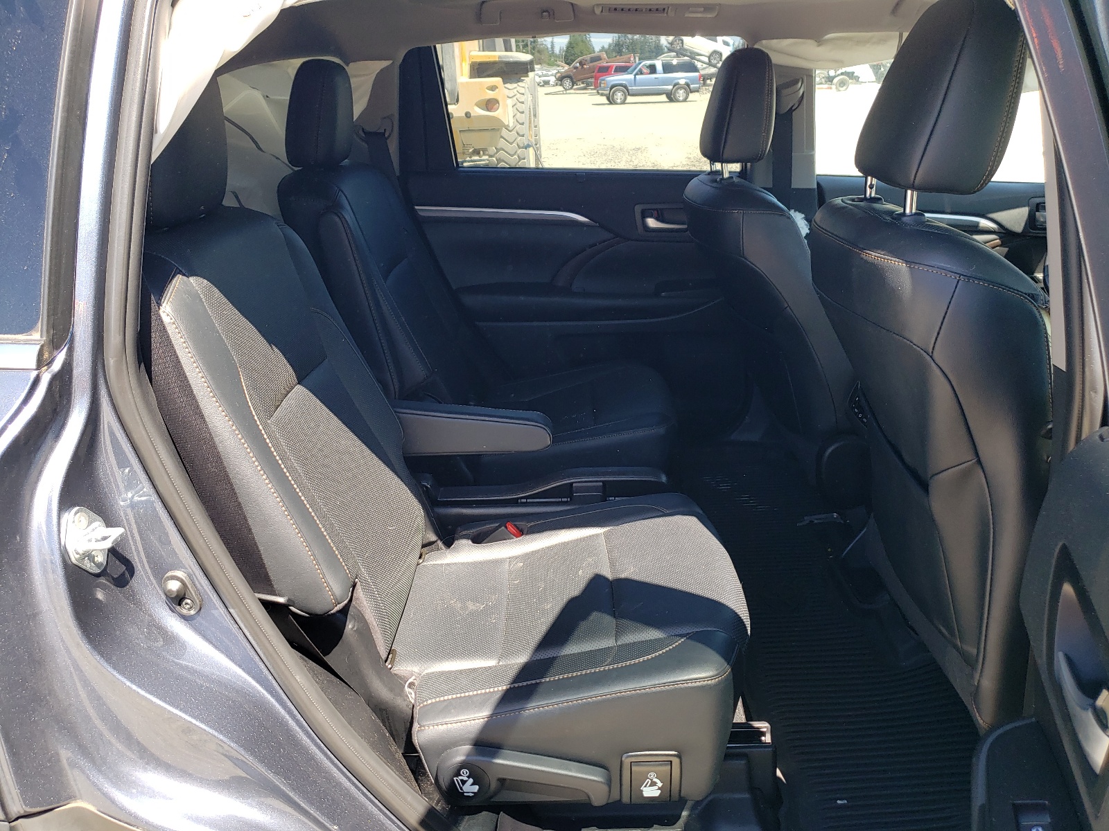 5TDDGRFH1KS065602 2019 Toyota Highlander Hybrid Limited