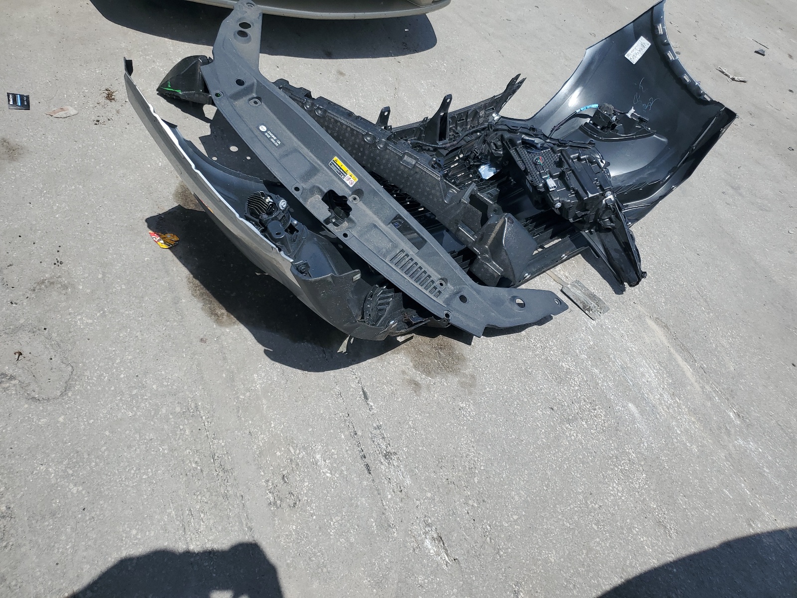 5TDGZRAH2NS555338 2022 Toyota Highlander Xle