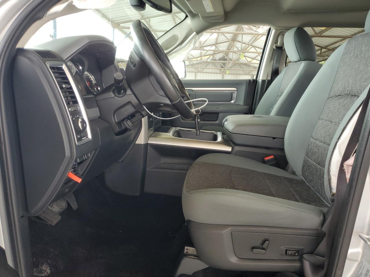 2017 Ram 1500 Slt VIN: 3C6RR6LT4HG598954 Lot: 63405614