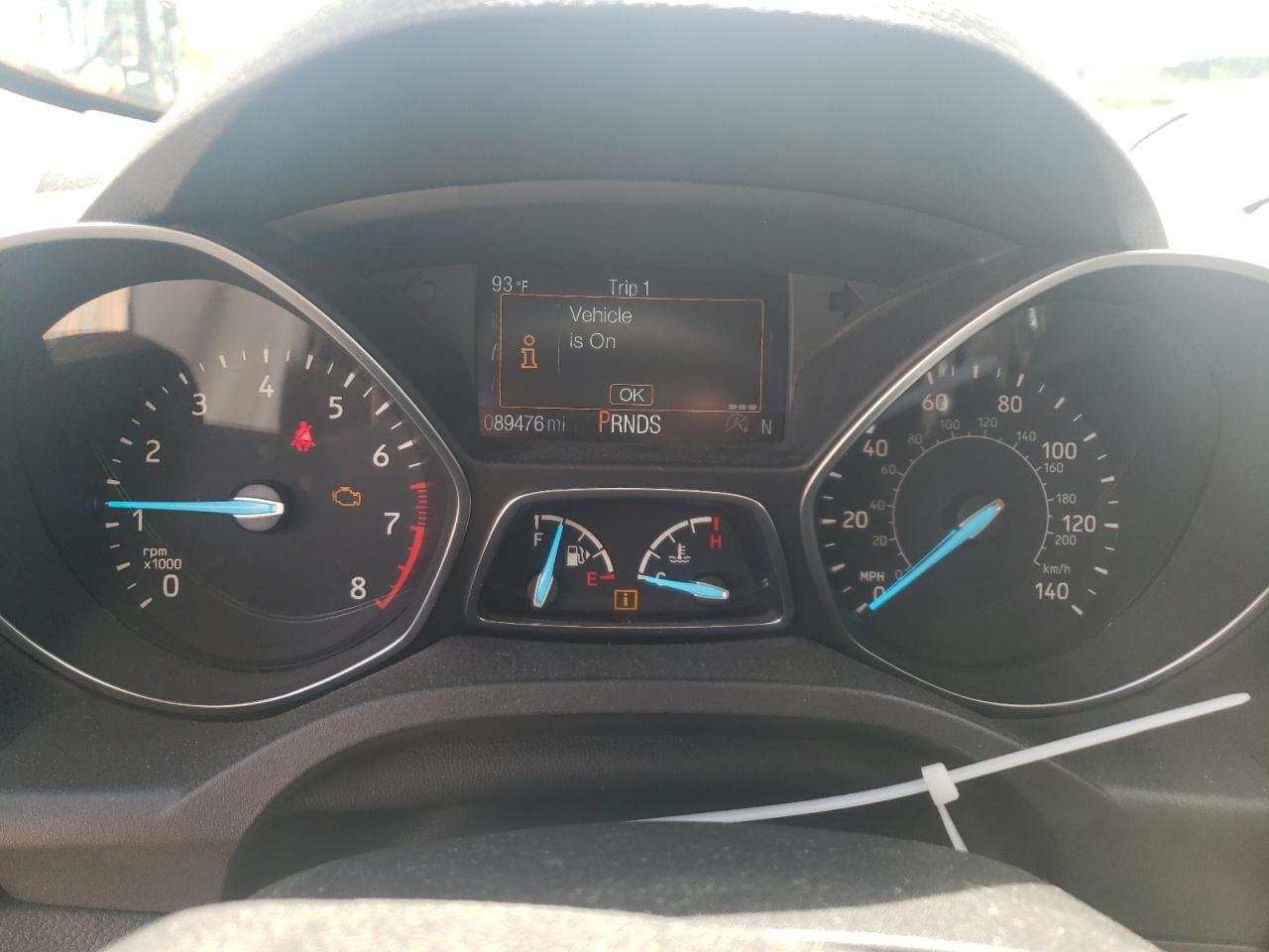 1FMCU0GD2JUA69112 2018 Ford Escape Se