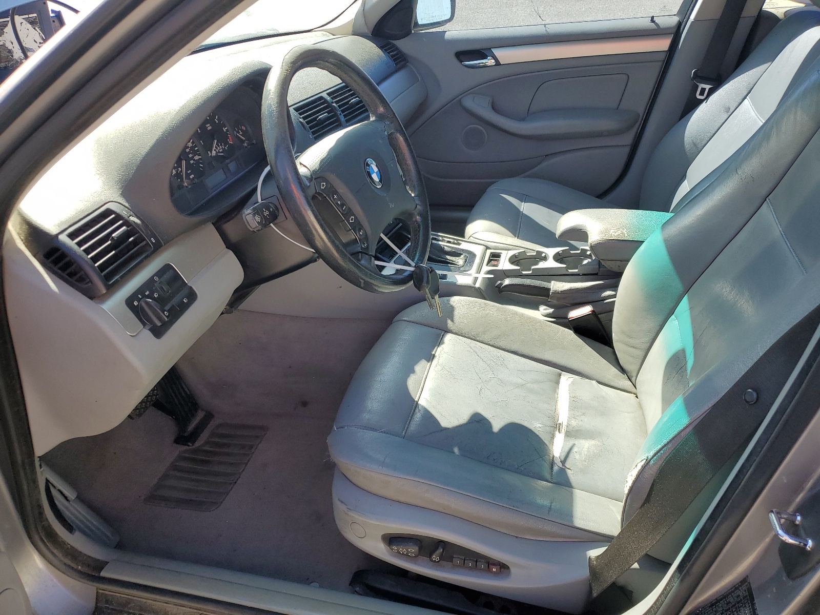 WBAET37414NJ47795 2004 BMW 325 I