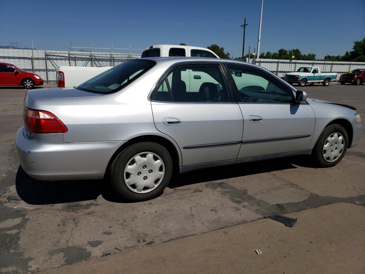 1HGCG5643XA031684 1999 Honda Accord Lx