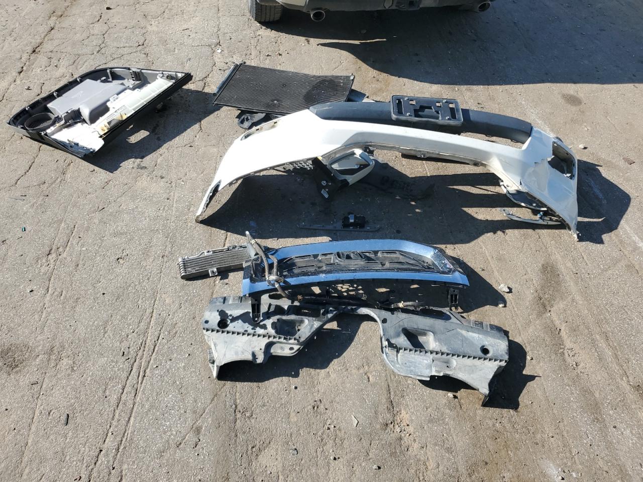 2011 Honda Pilot Touring VIN: 5FNYF3H99BB027210 Lot: 62992574