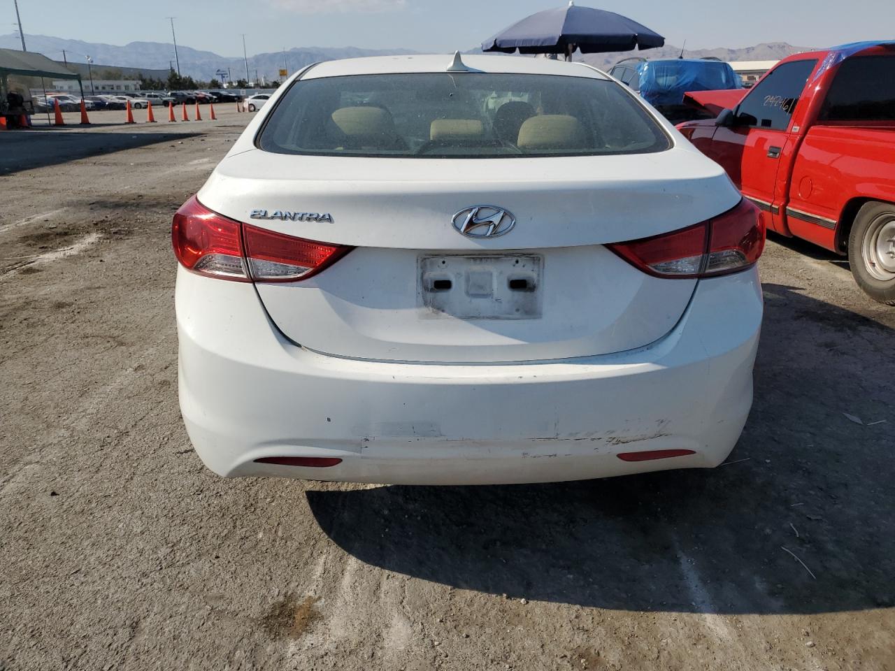 5NPDH4AE3DH316092 2013 Hyundai Elantra Gls