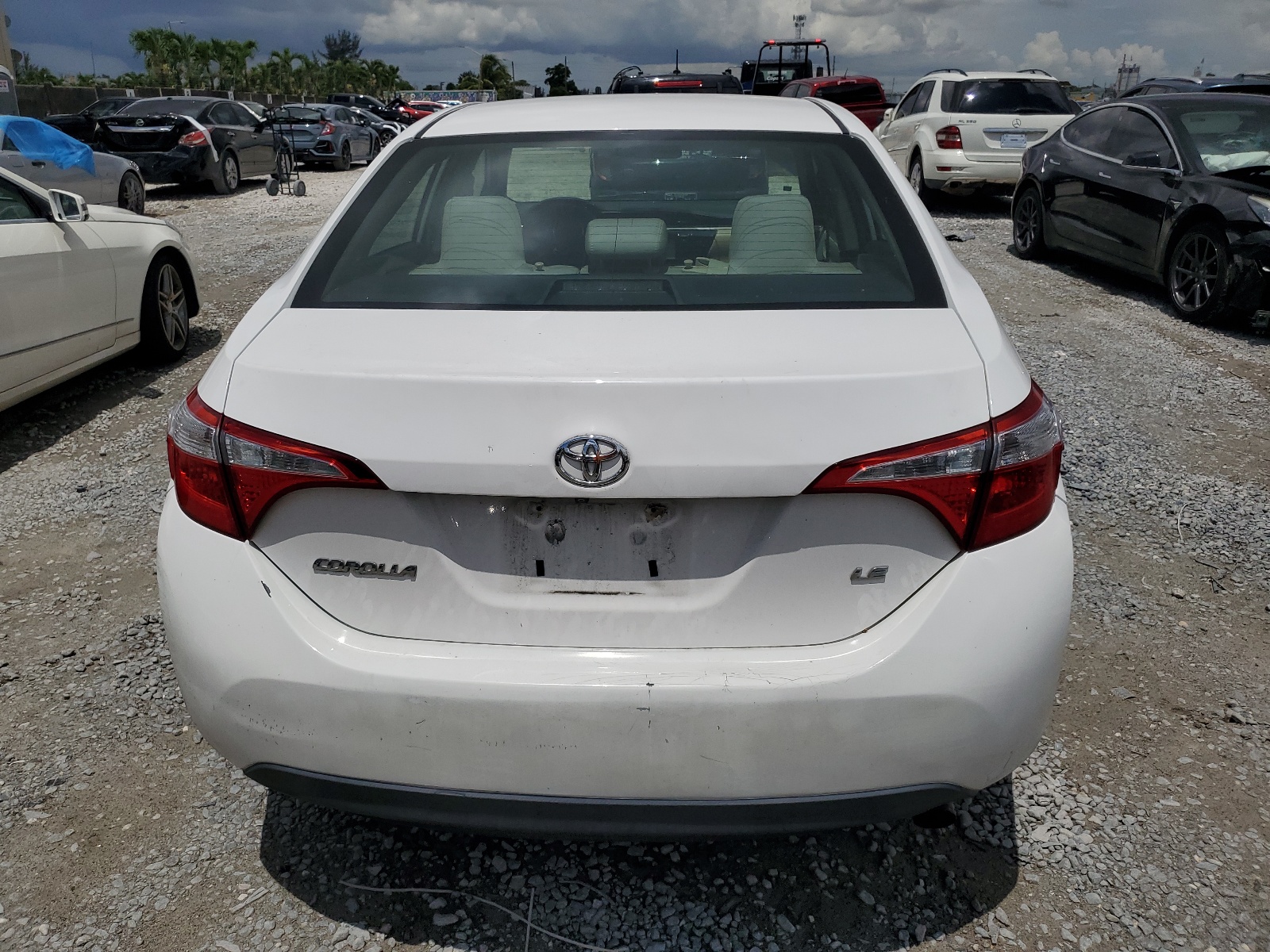 2015 Toyota Corolla L vin: 2T1BURHE8FC471586