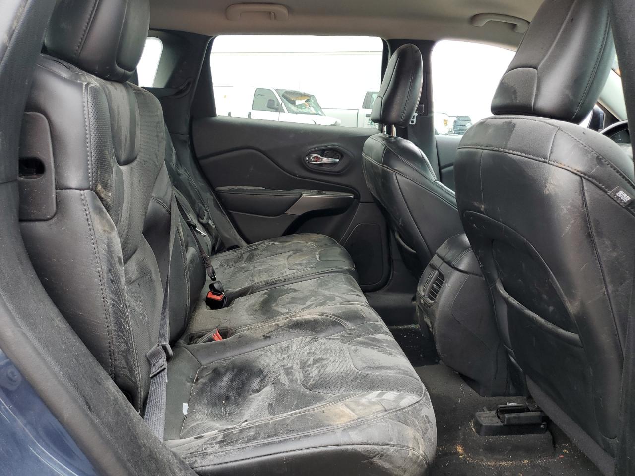 2020 Jeep Cherokee Latitude Plus VIN: 1C4PJLLX9LD631915 Lot: 62419854