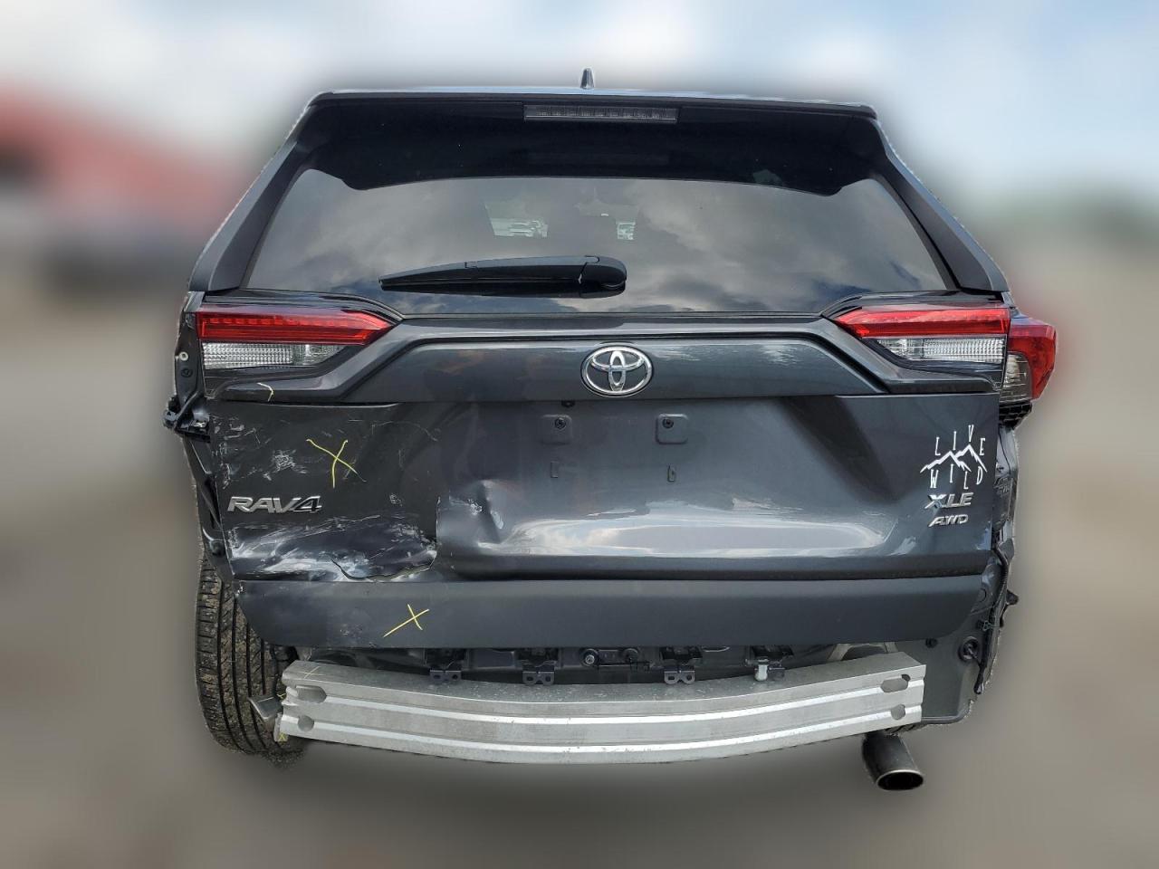 2022 Toyota Rav4 Xle VIN: 2T3R1RFV2NC323272 Lot: 64465474