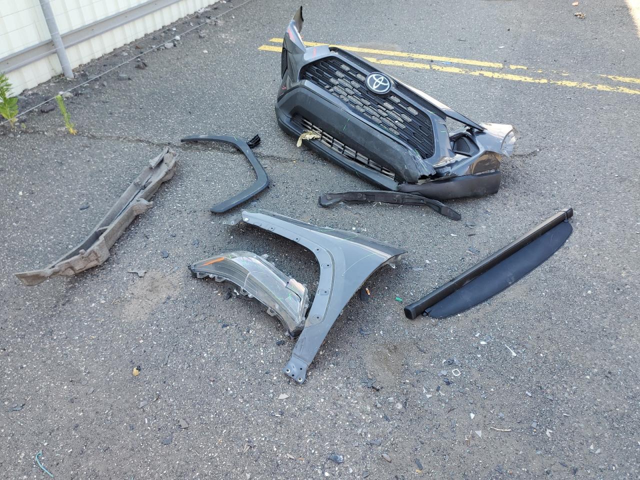 2020 Toyota Rav4 Le VIN: 2T3H1RFV1LW062627 Lot: 61899014