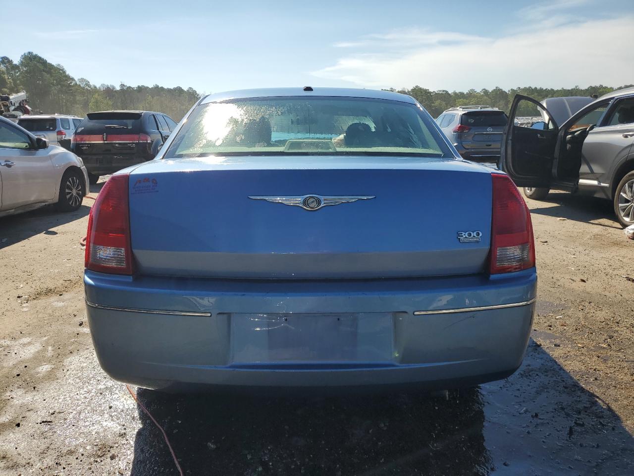 2007 Chrysler 300 Touring VIN: 2C3KA53G17H710207 Lot: 62133644