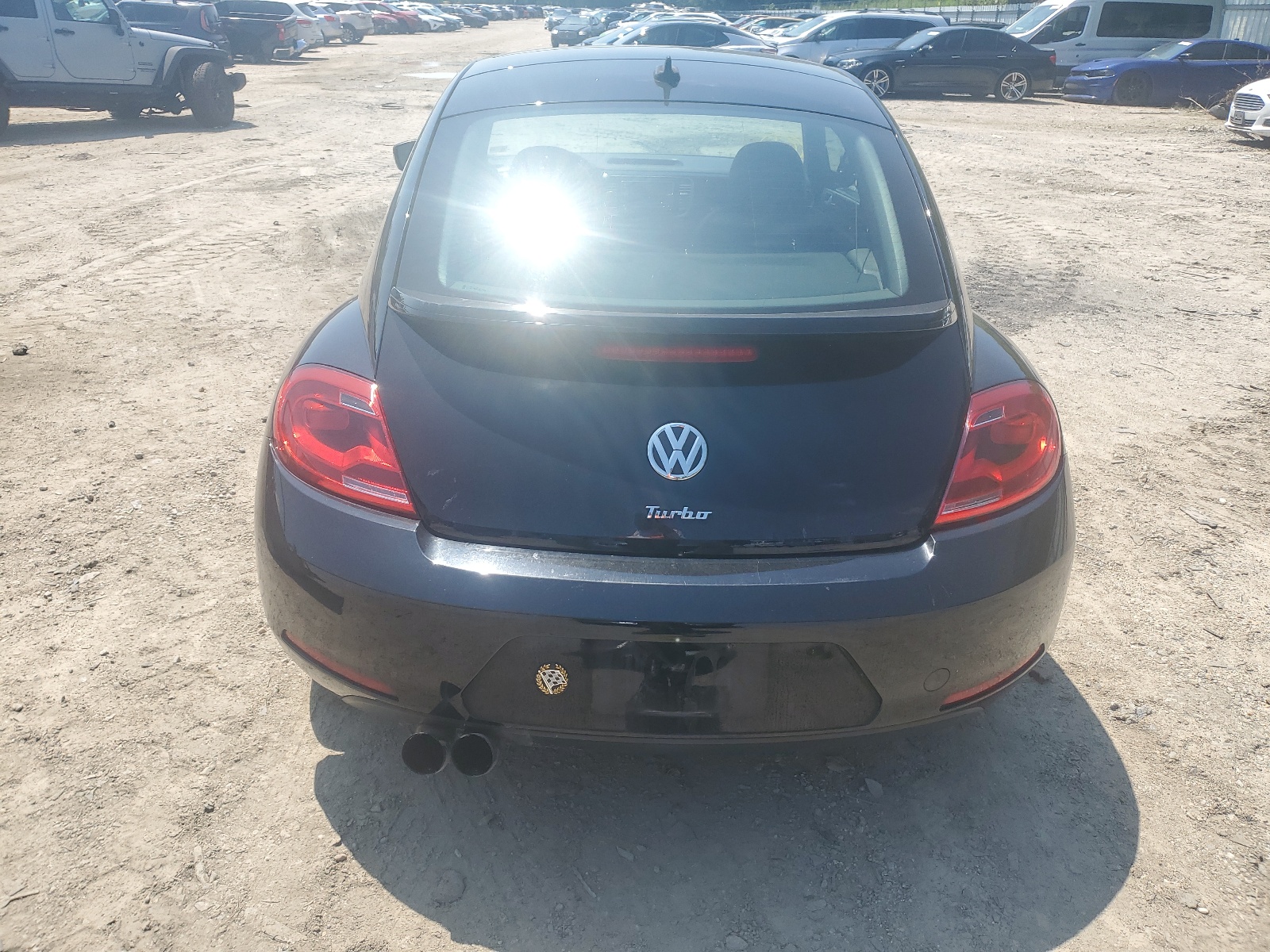 3VWJ07AT9GM614975 2016 Volkswagen Beetle Se