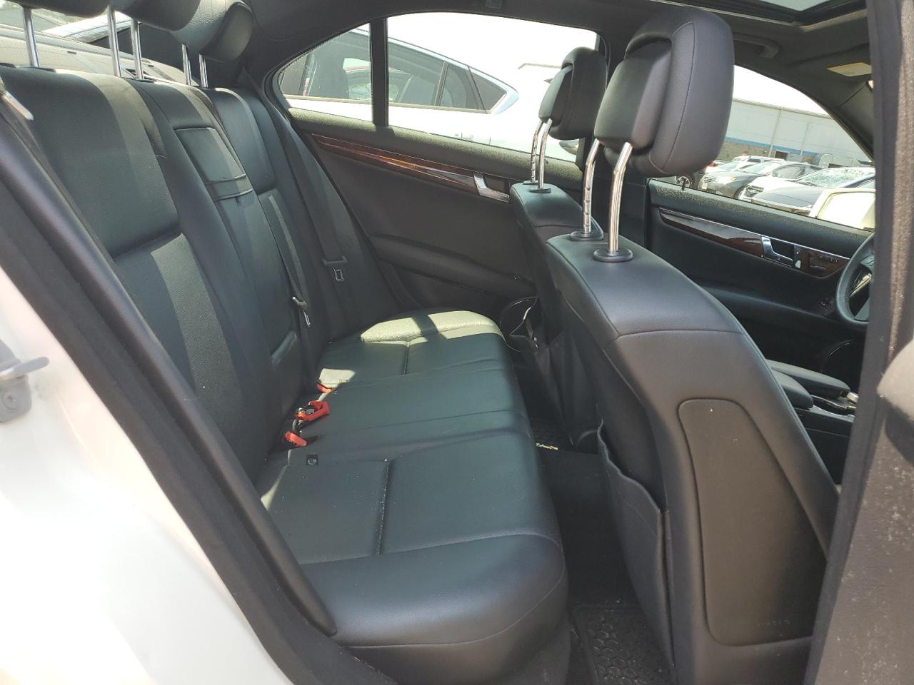 2010 Mercedes-Benz C 300 4Matic VIN: WDDGF8BB9AR087829 Lot: 62890394