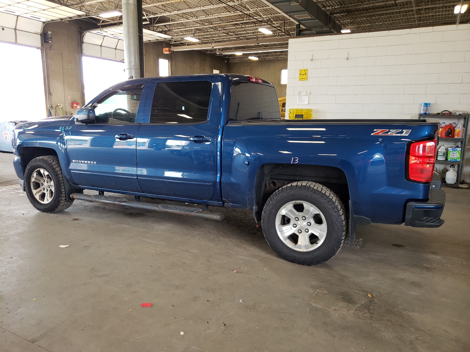 3GCUKREC6HG285720 2017 Chevrolet Silverado K1500 Lt