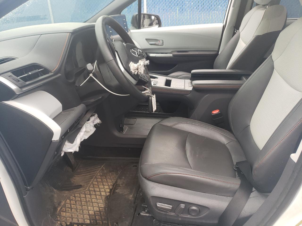 2021 Toyota Sienna Le VIN: 5TDGRKEC2MS058553 Lot: 63864064