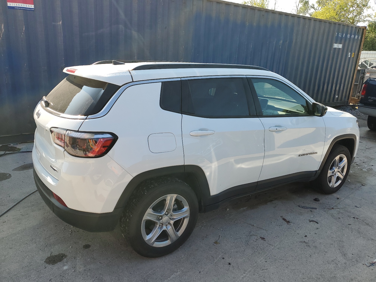 2024 Jeep Compass Latitude vin: 3C4NJDBN7RT606706