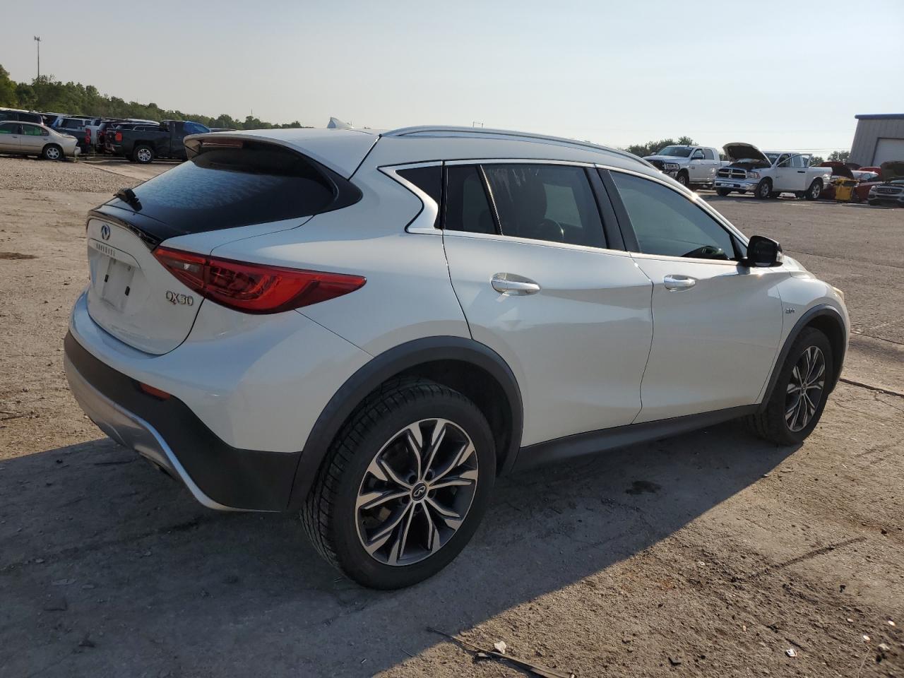 2017 Infiniti Qx30 Base VIN: SJKCH5CR2HA034621 Lot: 63076444