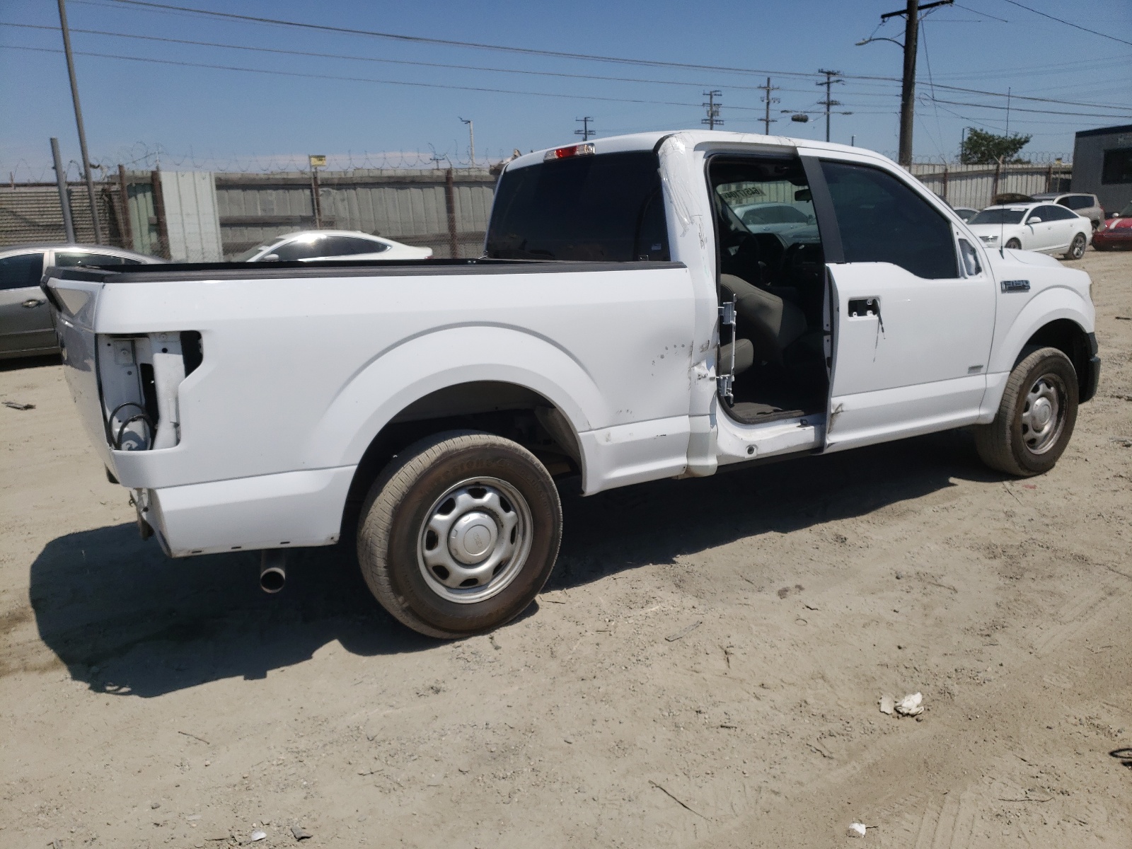 2015 Ford F150 Super Cab vin: 1FTEX1CP1FKD44997