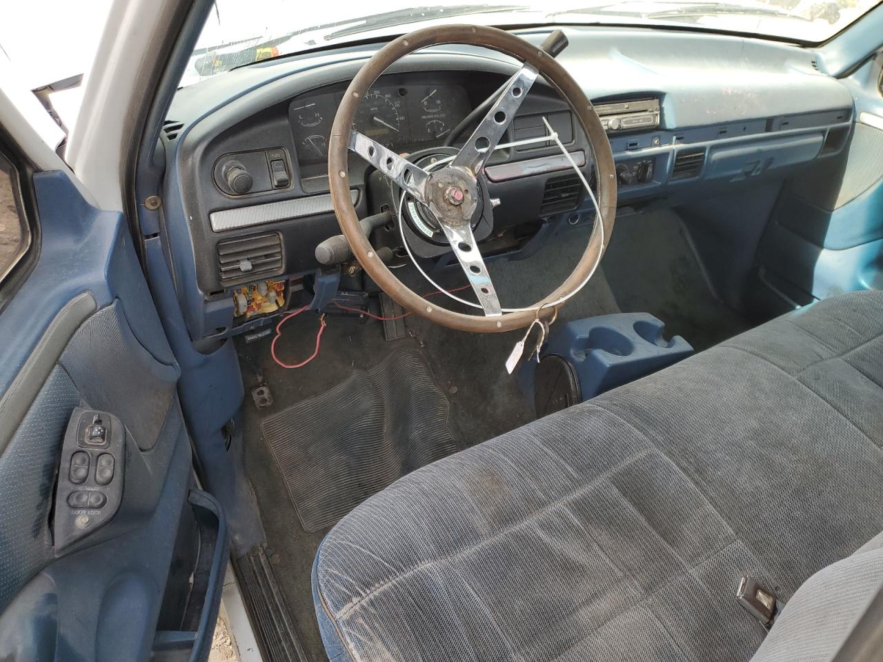 1994 Ford F150 VIN: 1FTEF15N1RNB18489 Lot: 62103014