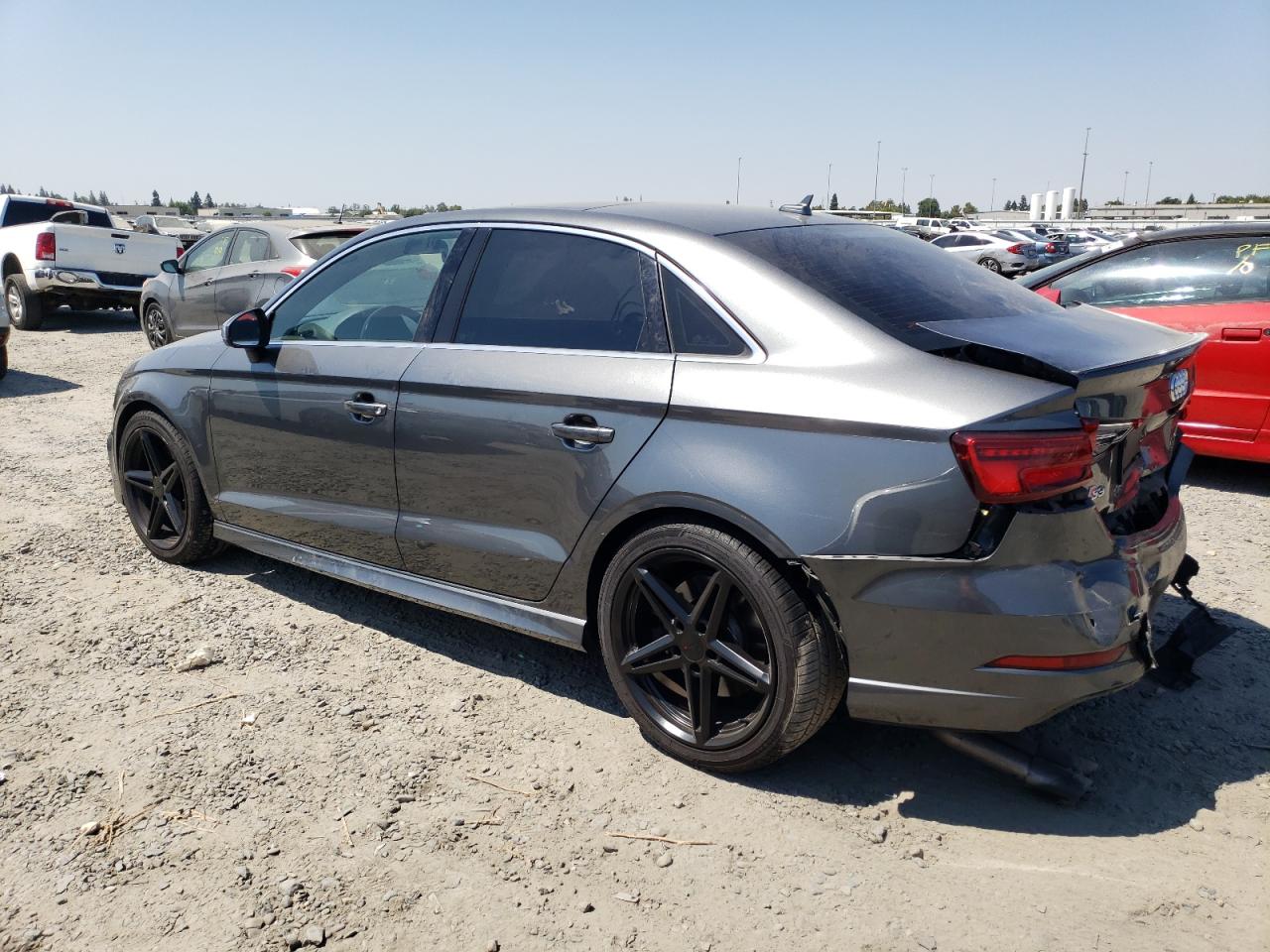 WAUB1GFF5J1046863 2018 AUDI S3 - Image 2