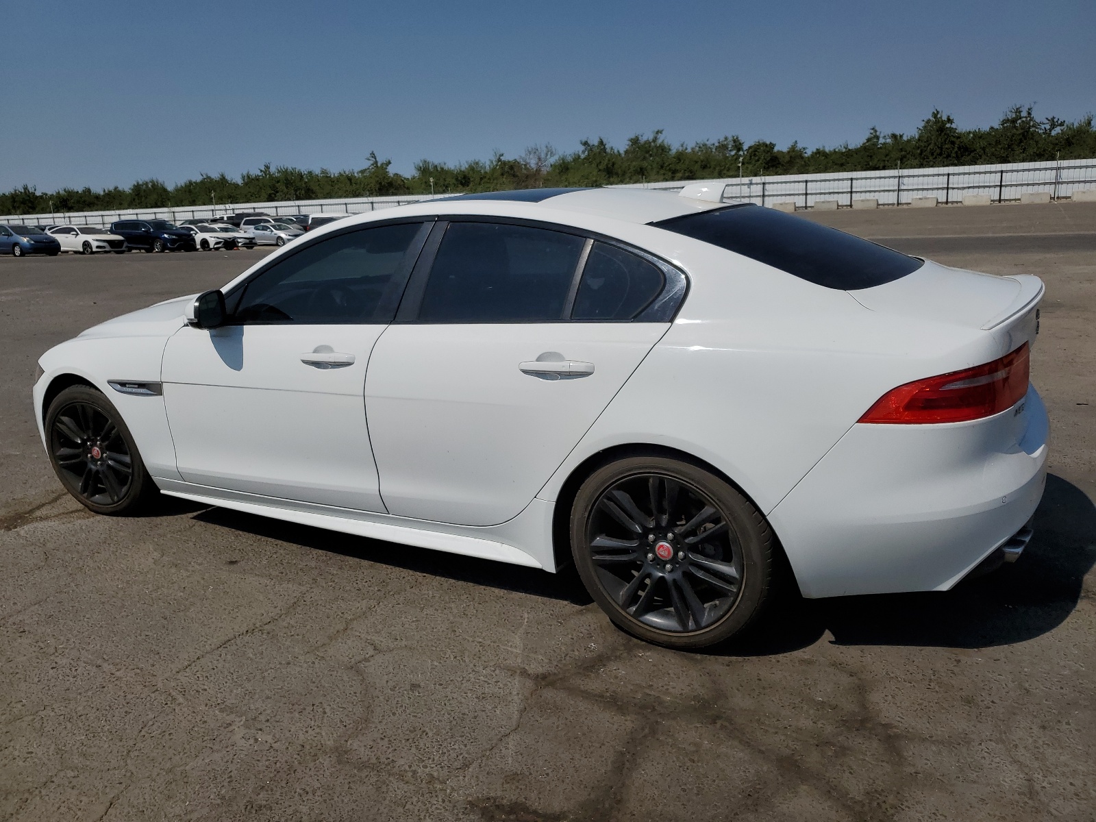 2017 Jaguar Xe R - Sport vin: SAJAF4BN3HA951156