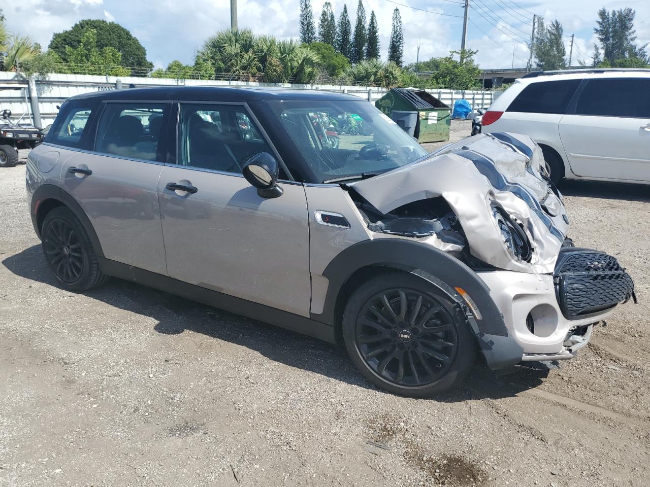 2022 MINI Cooper - Image 4