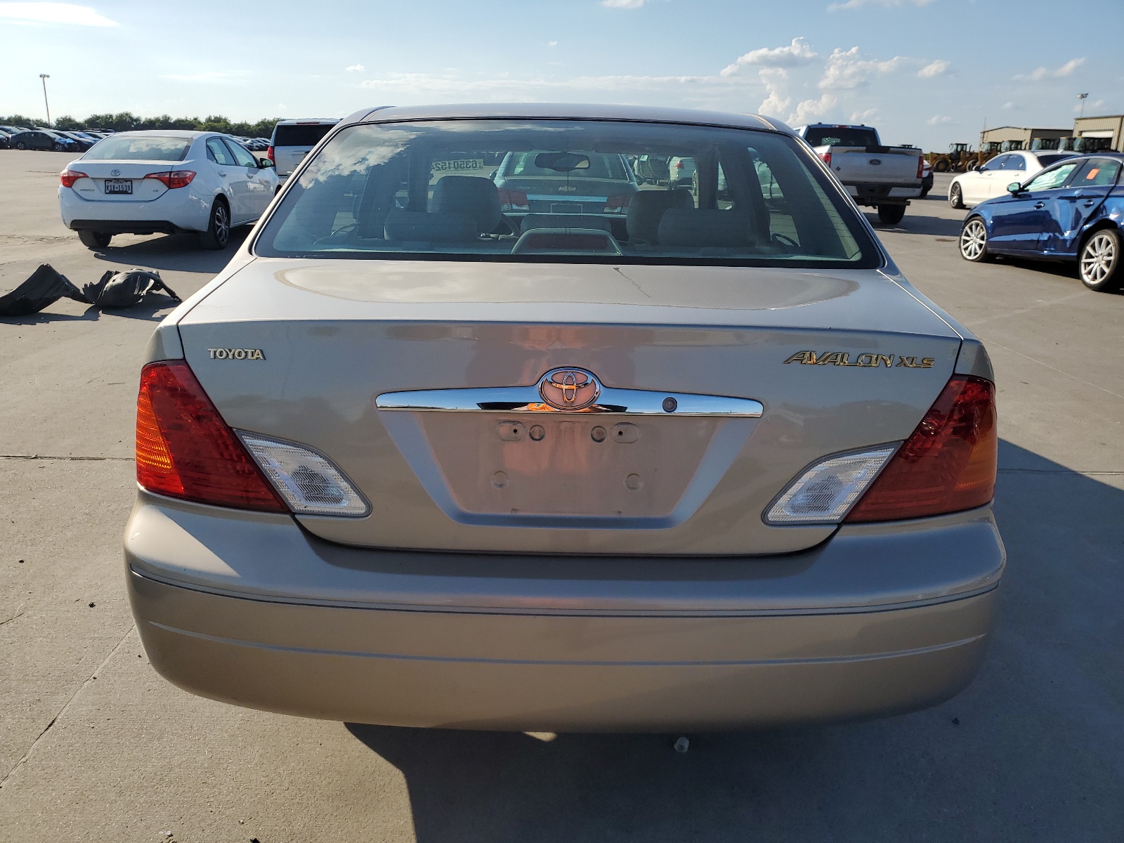 4T1BF28B81U116125 2001 Toyota Avalon Xl