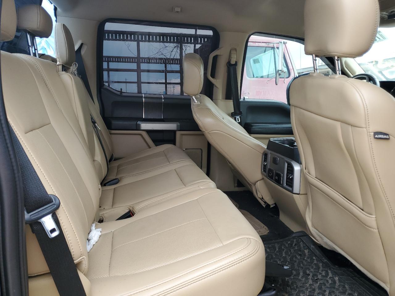 2020 Ford F350 - Image 10