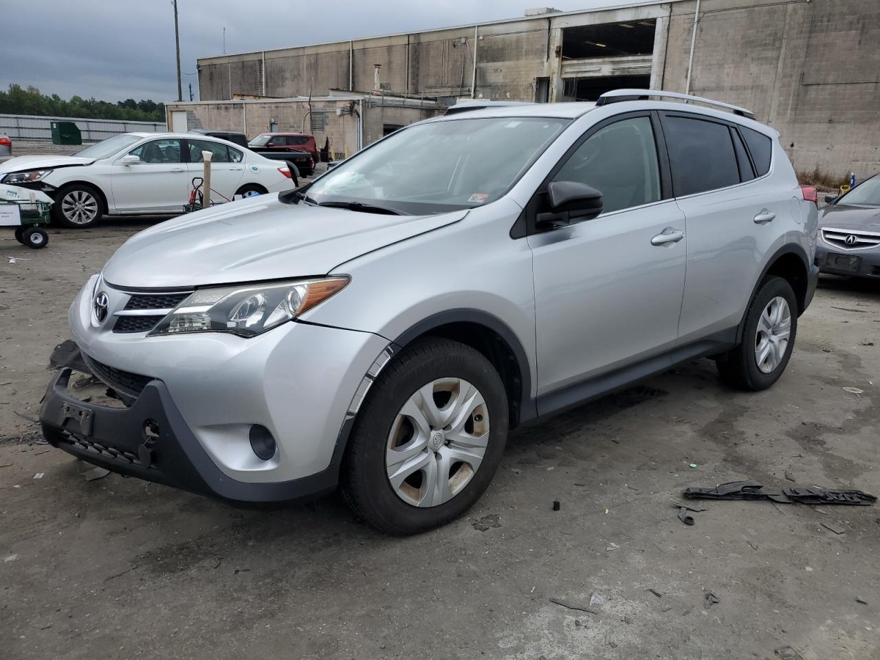 JTMBFREV8FD167918 2015 TOYOTA RAV 4 - Image 1