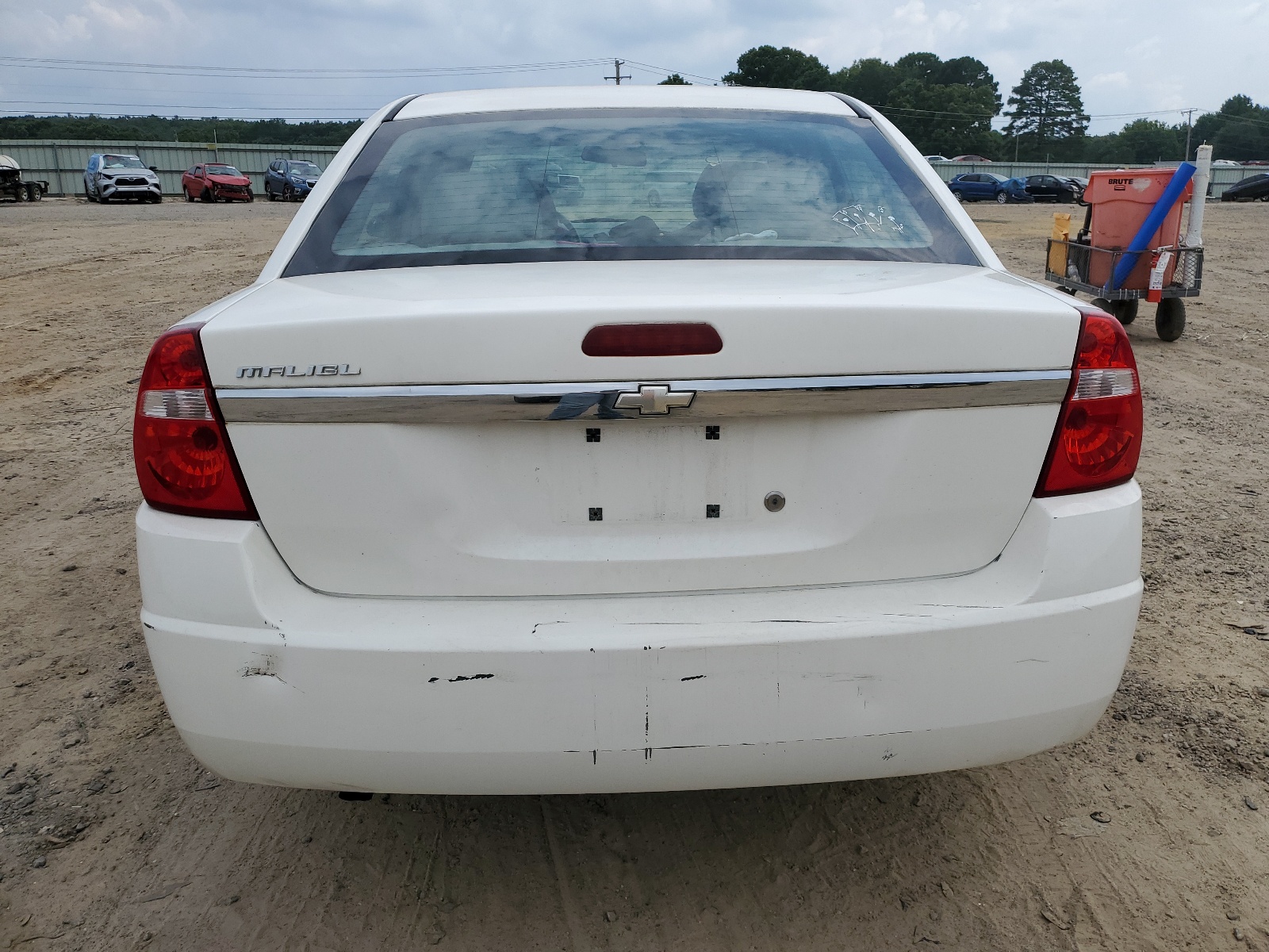 1G1ZS52F35F318868 2005 Chevrolet Malibu