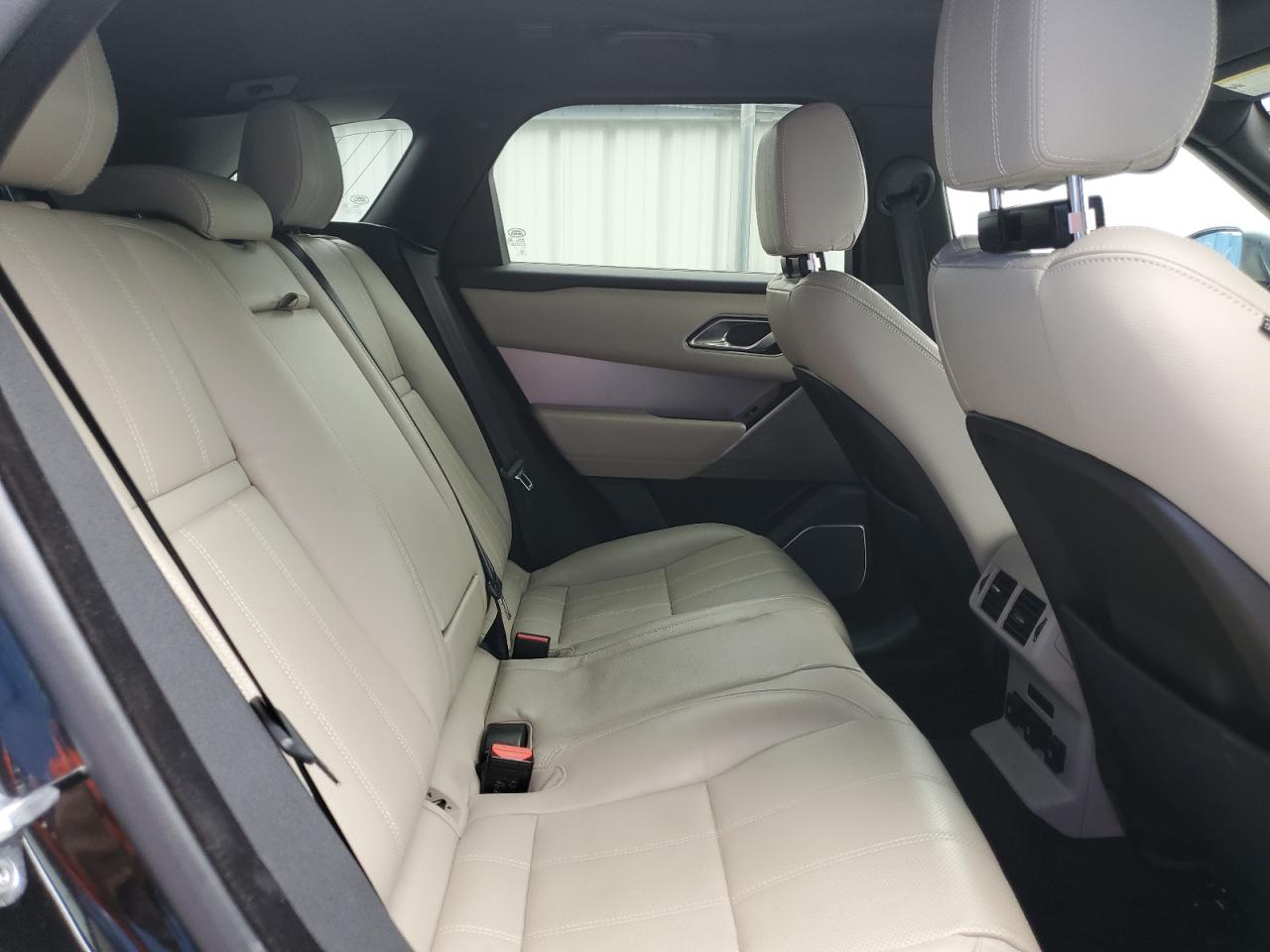 2018 Land Rover Range Rover Velar R-Dynamic Se VIN: SALYL2RV8JA758225 Lot: 64500244