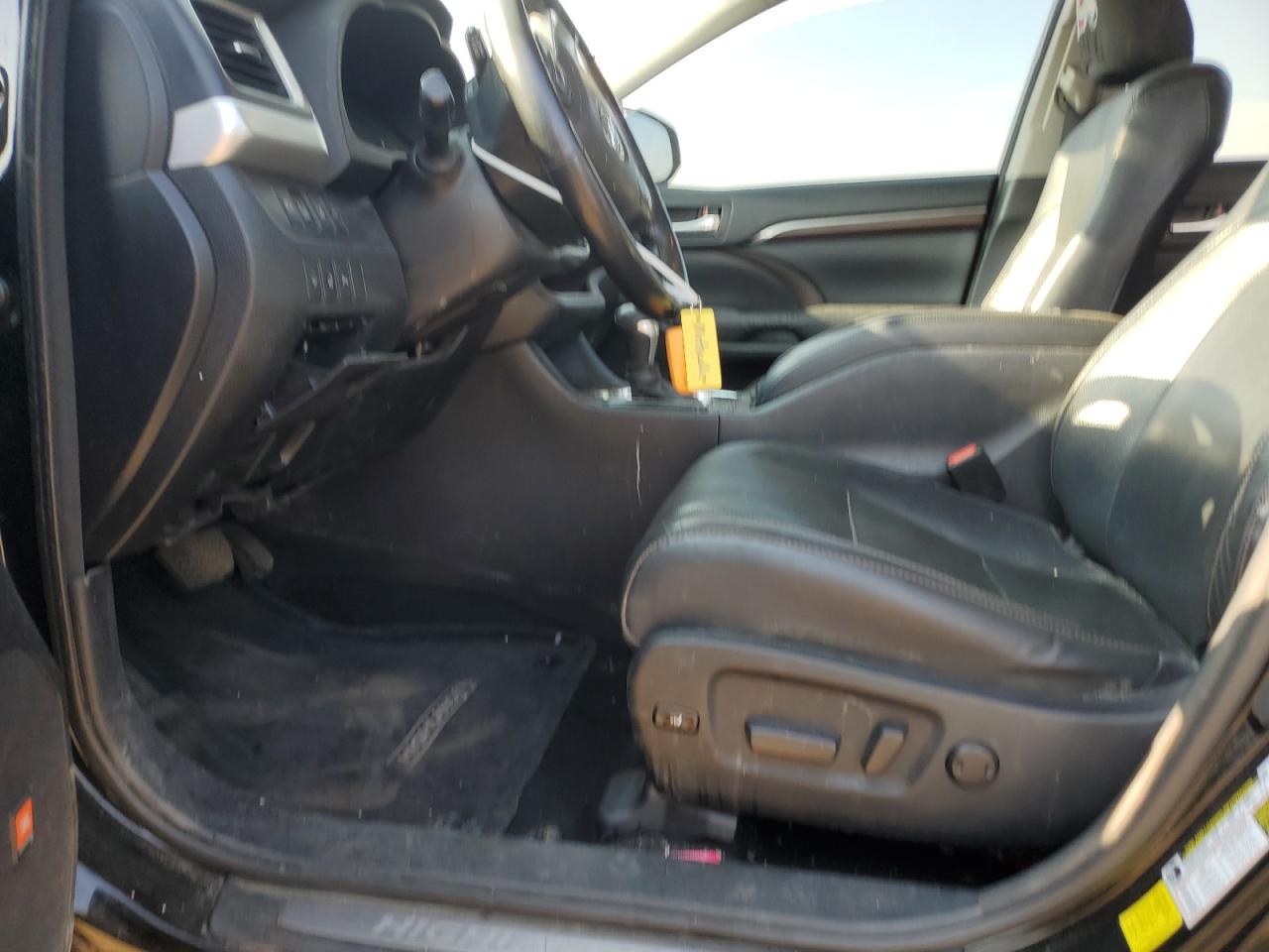 2015 Toyota Highlander Limited VIN: 5TDDKRFH4FS156870 Lot: 64856434