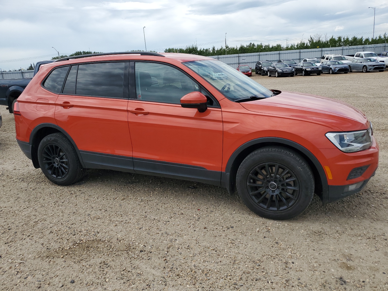 2018 Volkswagen Tiguan S vin: 3VV0B7AX2JM192911