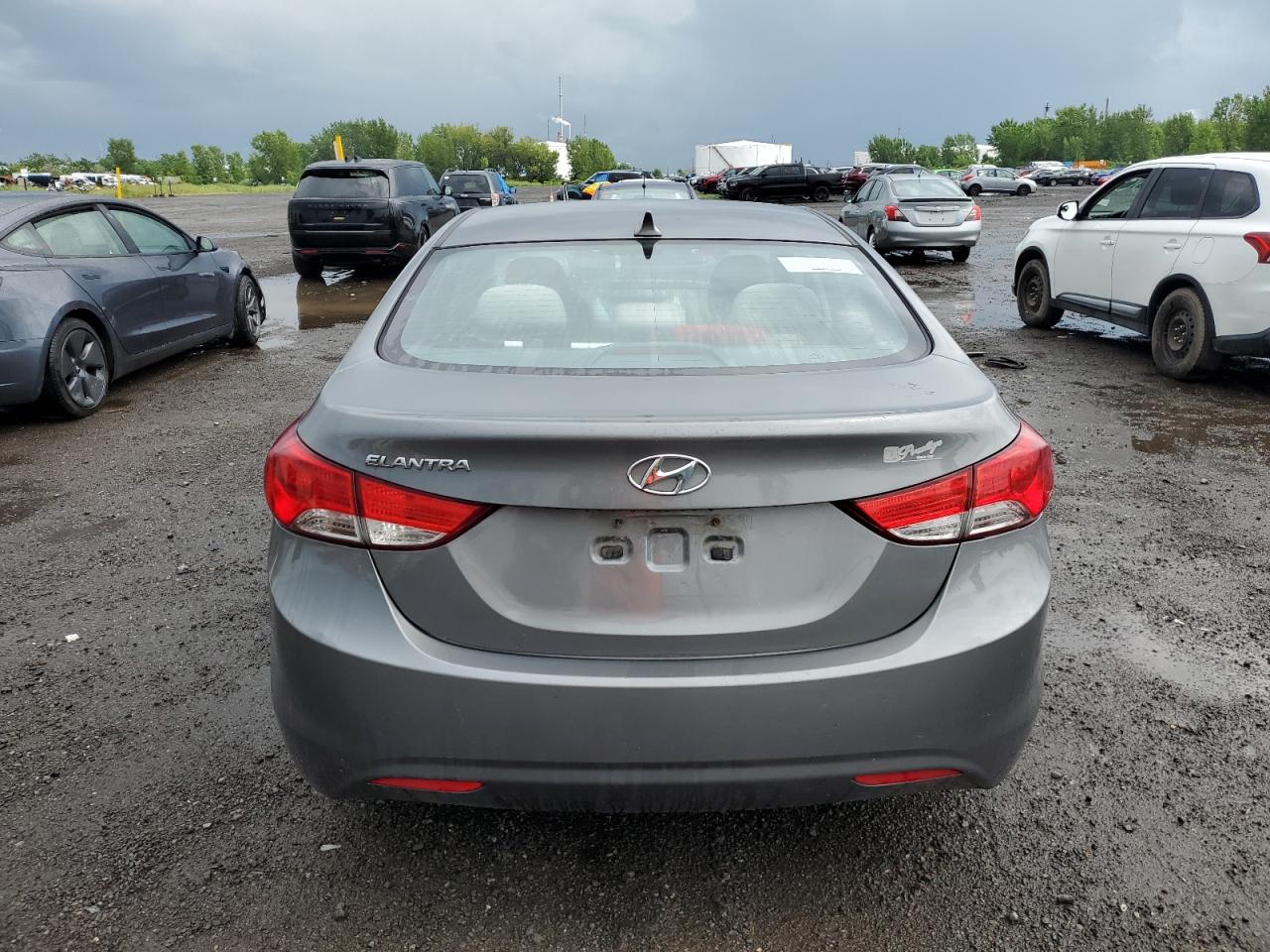 5NPDH4AE3DH349772 2013 Hyundai Elantra Gls