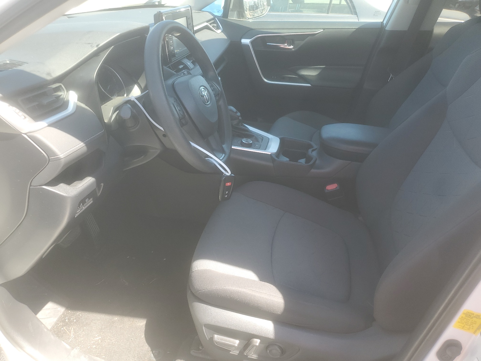 2T3RWRFV9LW066219 2020 Toyota Rav4 Xle