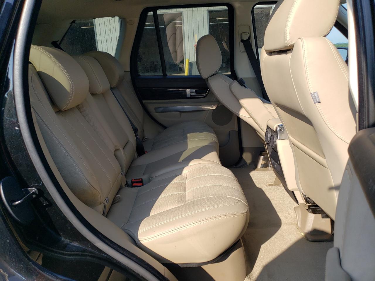 2011 Land Rover Range Rover Sport Sc VIN: SALSH2E43BA274677 Lot: 61788614